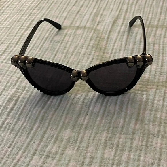 Source Unknown Black Skull Sunglasses - Picture 6 of 8